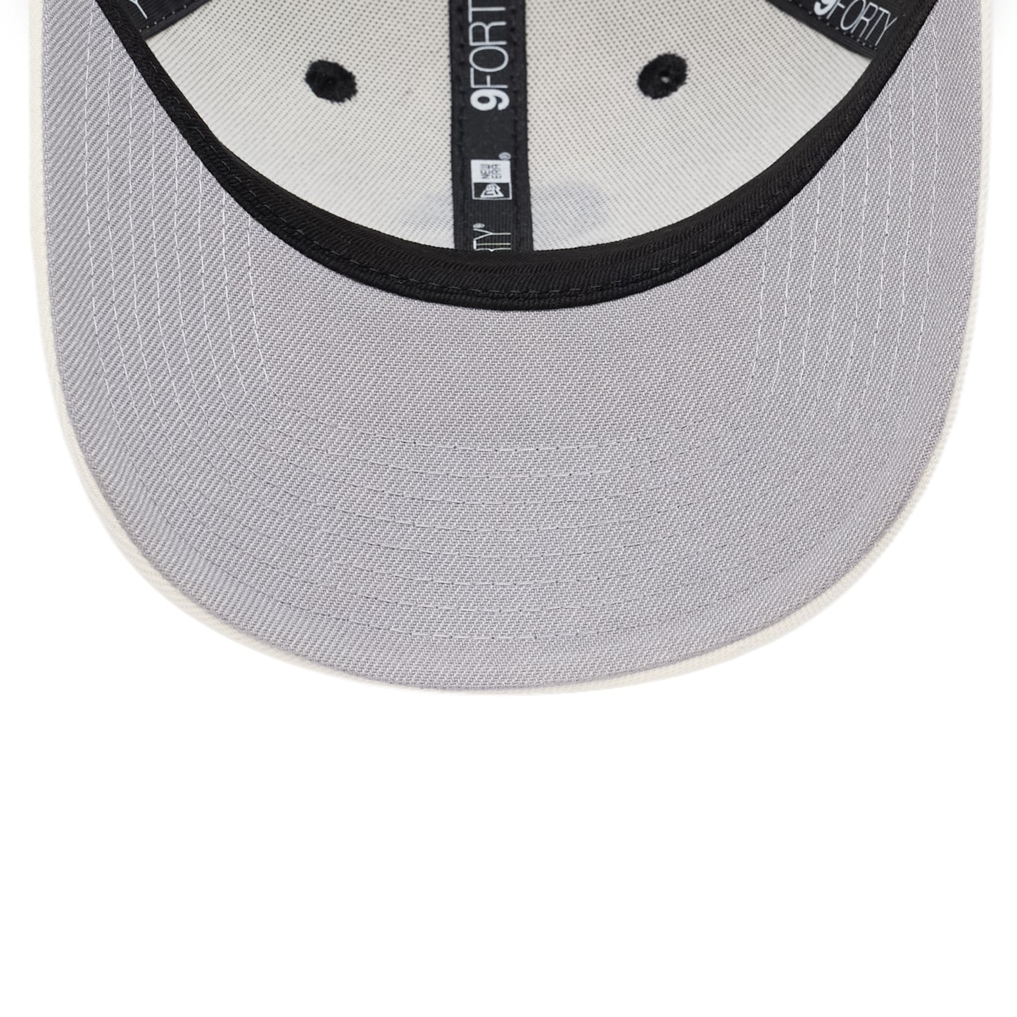 9FORTY San Francisco Giants Chrome White Black Snapback