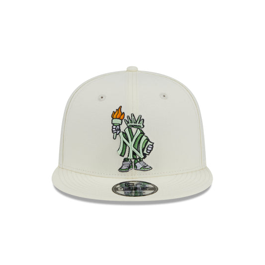9FIFTY New York Yankees MLB Cartoon Chrome White Snapback