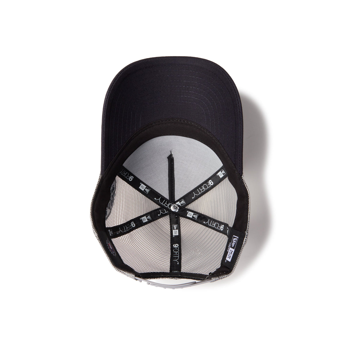 9FORTY A-Frame Trucker New York Yankees Side Patch 2-Tone Navy Visor Grey Snapback
