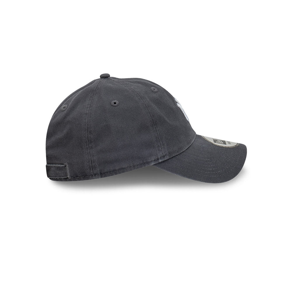 Casual Classic New York Yankees Graphite Adjustable