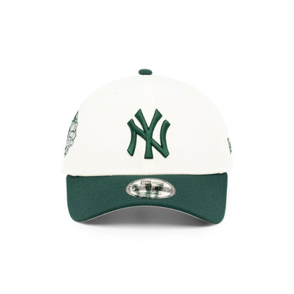 9FORTY New York Yankees 2-Tone World Series 1999 2-Tone Dark Green Visor Chrome White Snapback