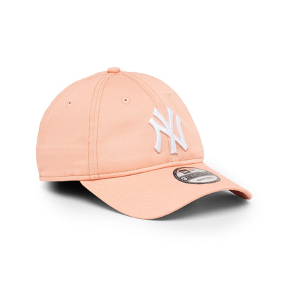 9TWENTY New York Yankees Sky Blush Adjustable