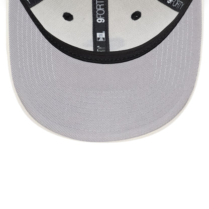 9FORTY San Francisco Giants Chrome White Black Snapback