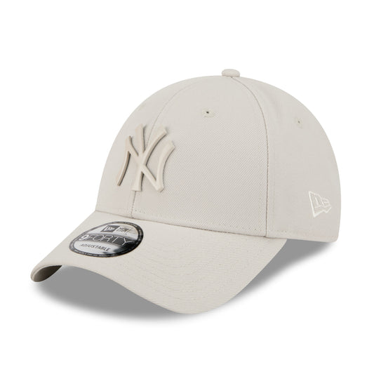 9FORTY New York Yankees Metal Badge Stone Adjustable