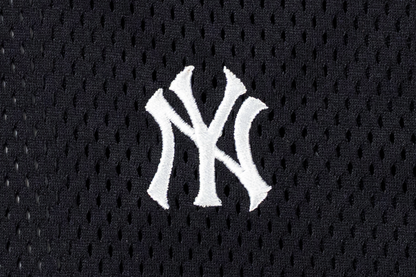 New York Yankees Mix League Cross Panels Black Oversized Short Sleeve T-Shirt