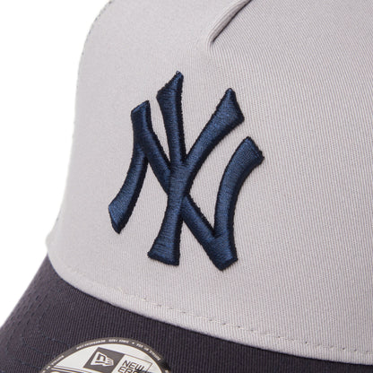 9FORTY A-Frame Trucker New York Yankees Side Patch 2-Tone Navy Visor Grey Snapback