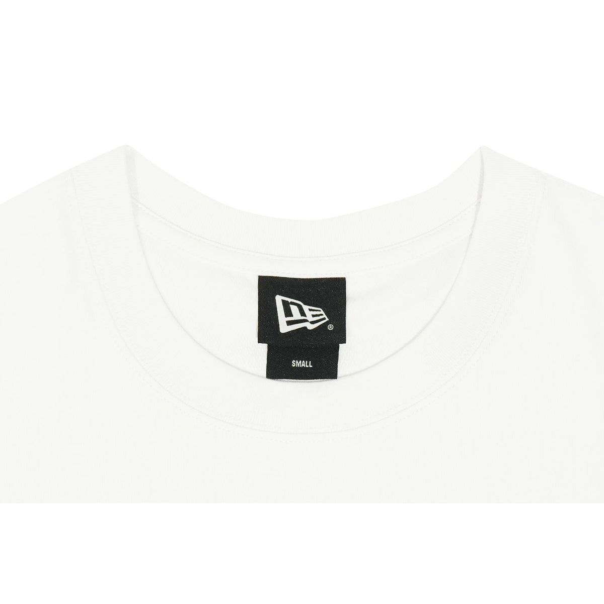 New York Giants NFL Restro White Oversized Short Sleeve T-Shirt