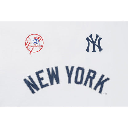 New York Yankees New Era Fan Fam White Oversized Short Sleeve T-Shirt