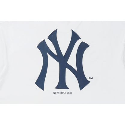 New York Yankees New Era Fan Fam White Oversized Short Sleeve T-Shirt