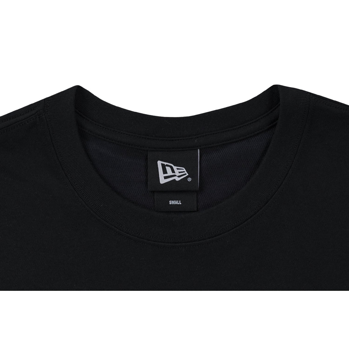 New York Knicks New Era Fan Fam Black Oversized Short Sleeve T-Shirt