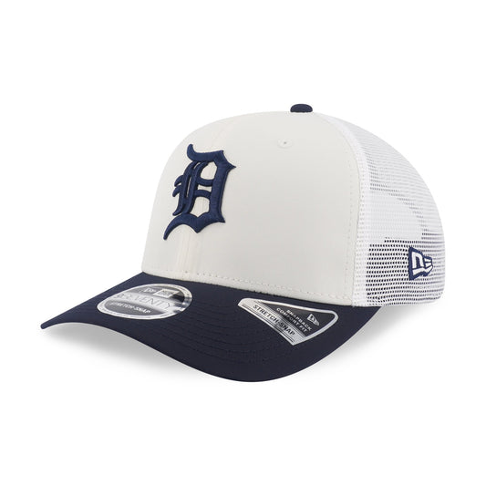 9SEVENTY Trucker Detroit Tigers 2-Tone Navy Visor Chrome White Stretch Snapback
