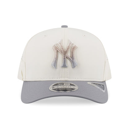 9SEVENTY New York Yankees Gradient 2-Tone Gray Visor Chrome White Stretch Snapback