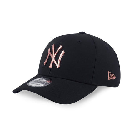 9FORTY New York Yankees Rose Gold Metal Badge Black Adjustable