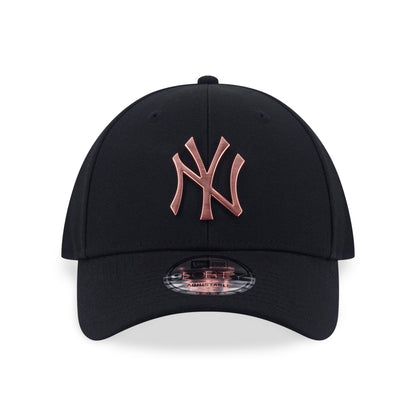 9FORTY New York Yankees Rose Gold Metal Badge Black Adjustable