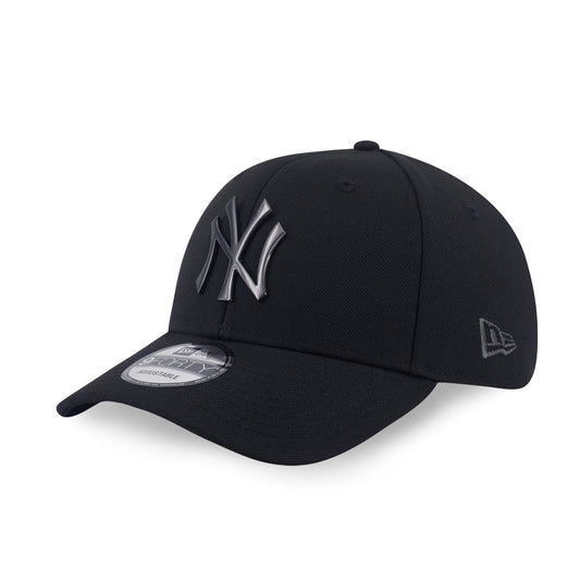 9FORTY New York Yankees Nickel Metal Badge Black Adjustable