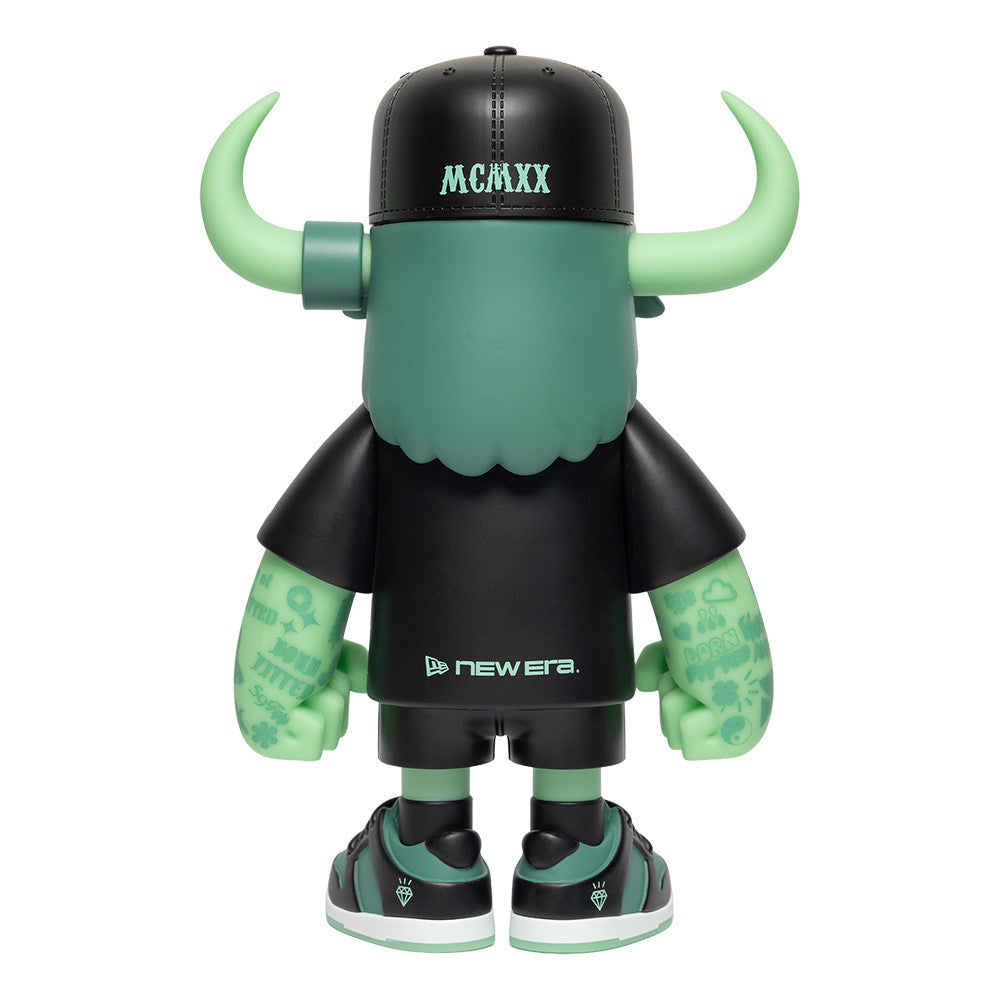 ニューエラ59FIFTY FFALO 20cmブラック New Era 59FIFTY Day Glow-in-the-Dark FFALO Buffalo Figurine 20cm