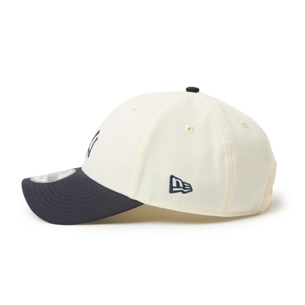 9FORTY CS New York Yankees 2-Tone Navy Visor Chrome White Adjustable