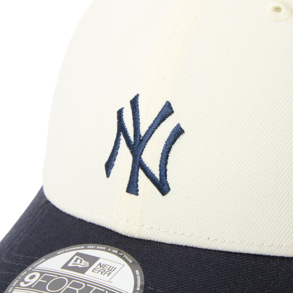 9FORTY CS New York Yankees 2-Tone Navy Visor Chrome White Adjustable