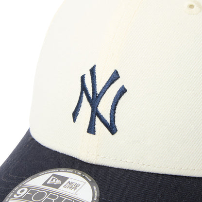 9FORTY CS New York Yankees 2-Tone Navy Visor Chrome White Adjustable