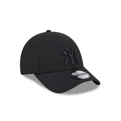 9FORTY New York Yankees Repreve Tonal Black Snapback