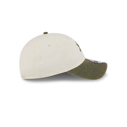 9TWENTY New York Yankees 2-Tone Snow Wash New Olive Visor Stone Adjustable