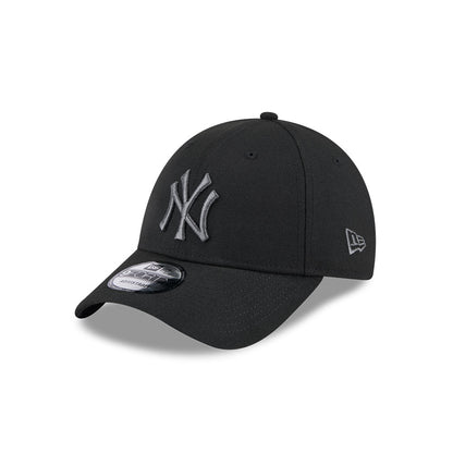 9FORTY New York Yankees Metallic Black Snapback