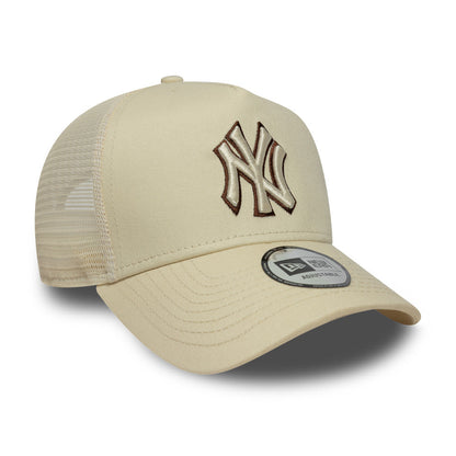 9FORTY E-Frame Trucker New York Yankees Outline Light Cream Snapback