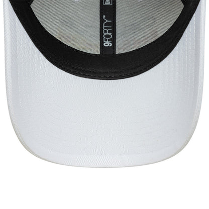 9FORTY Oracle Red Bull Racing F1 Team Core White Adjustable