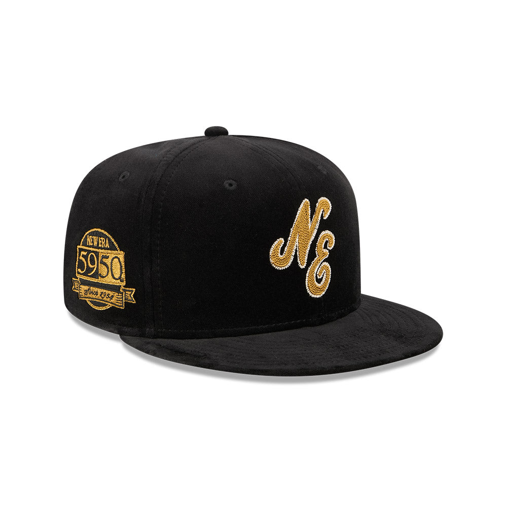 59FIFTY New Era 59FIFTY® Day Hollow Chainstitched Wordmark Velvet Black Fitted