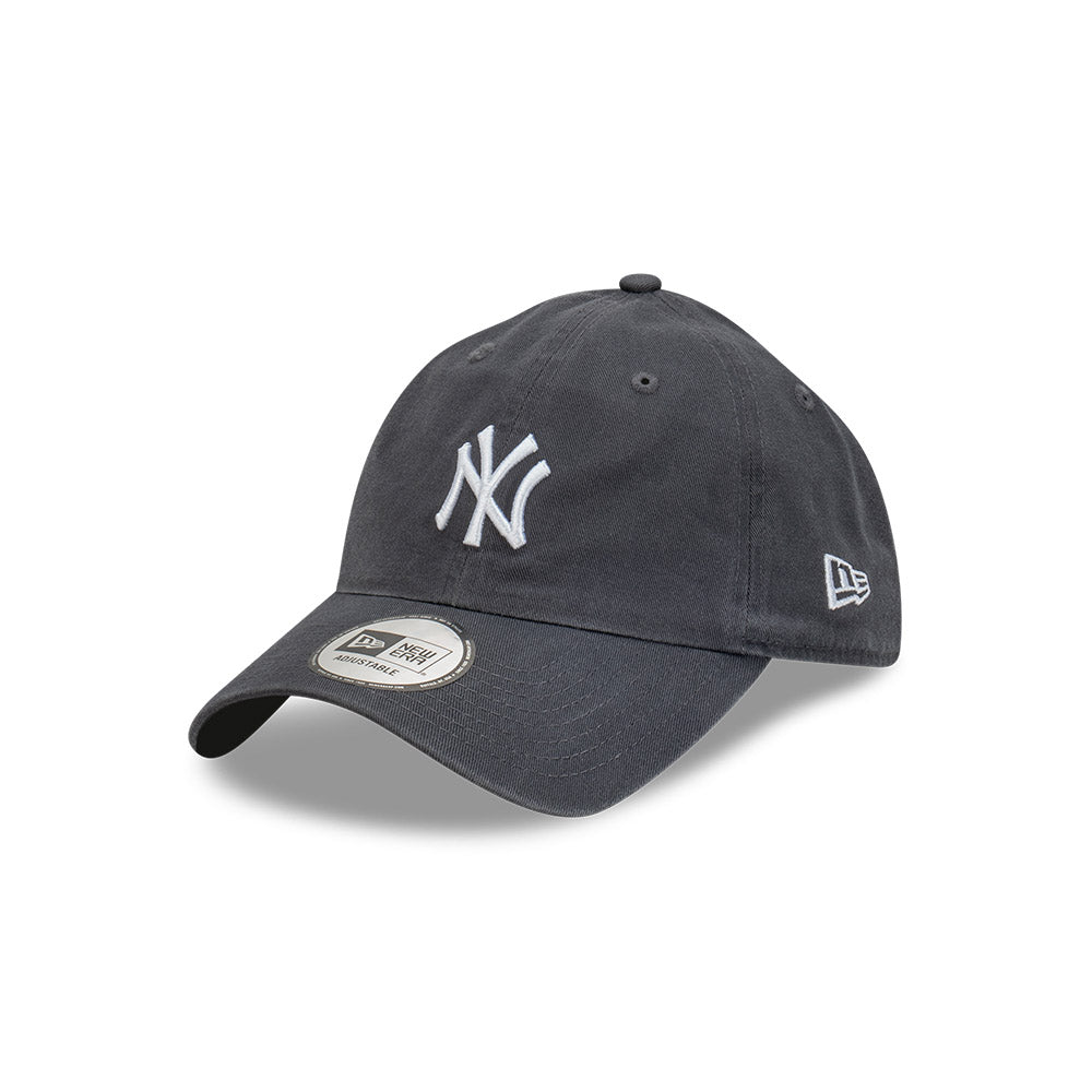 Casual Classic New York Yankees Graphite Adjustable