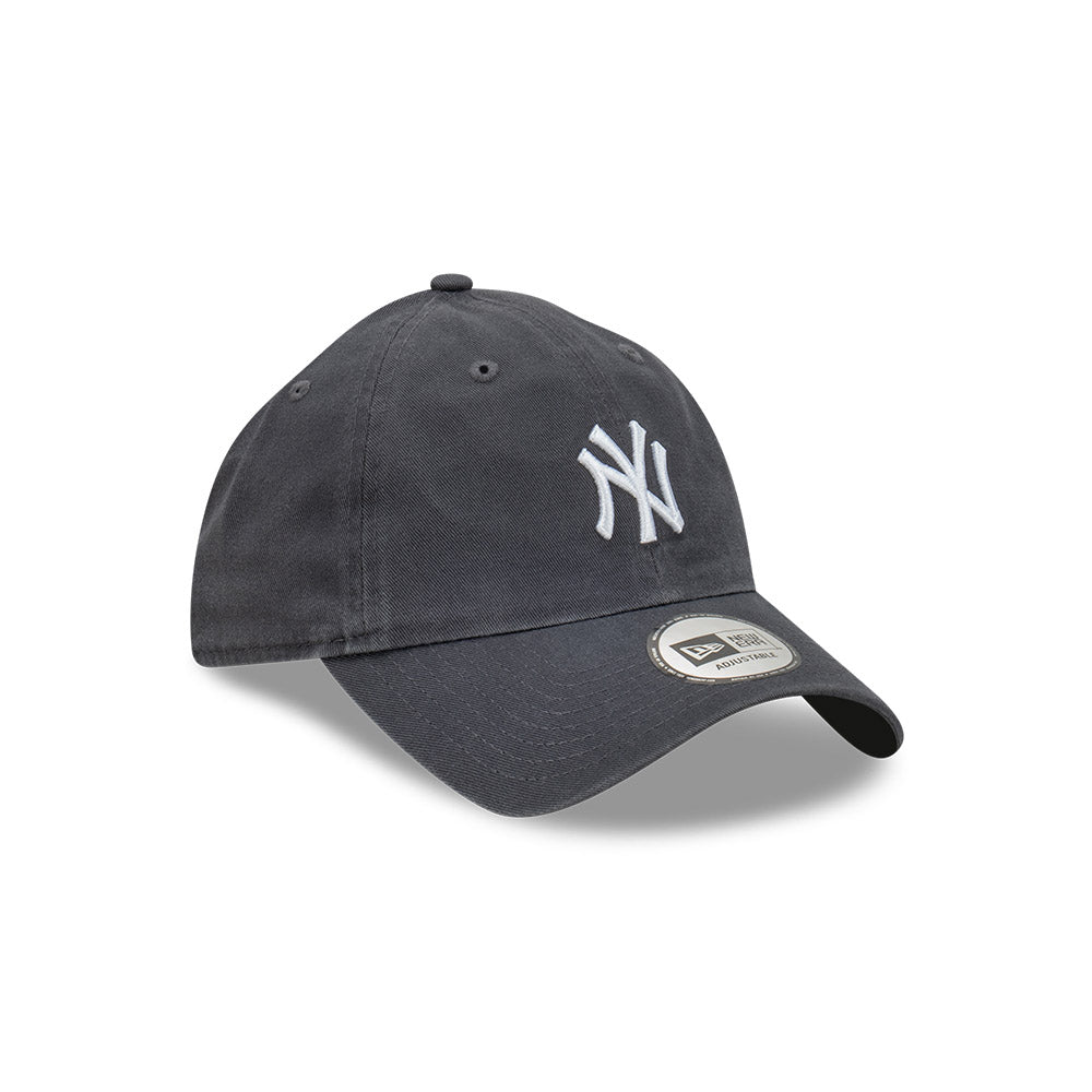 Casual Classic New York Yankees Graphite Adjustable
