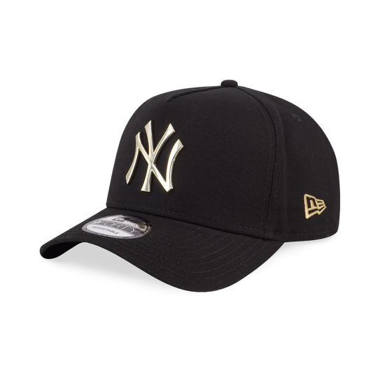 9FORTY A-Frame New York Yankees Metal Badge Gold Black Adjustable