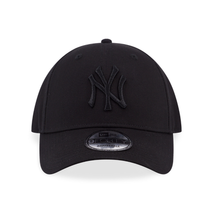 9FORTY New York Yankees Black Adjustable